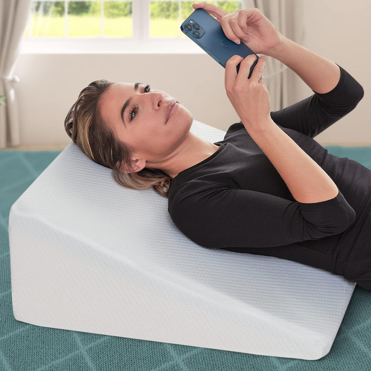 Deluxe Knee Wedge Pillow Blue  Help Relieve Tension in the Lower Back